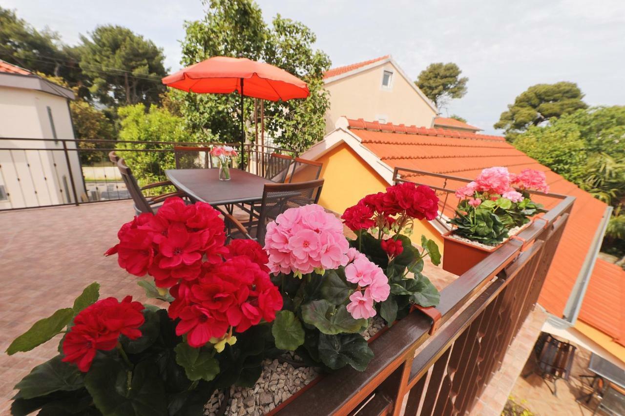 Apartmani Strpic Weißenburg Exterior foto