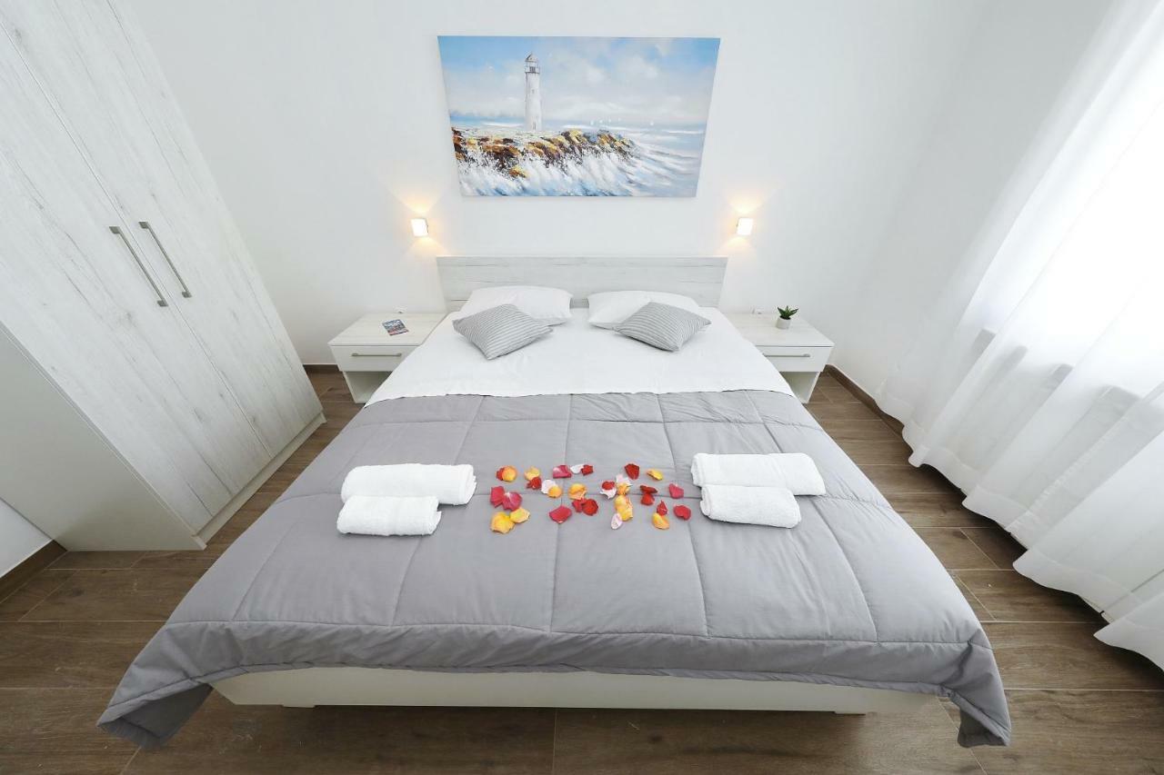 Apartmani Strpic Weißenburg Exterior foto