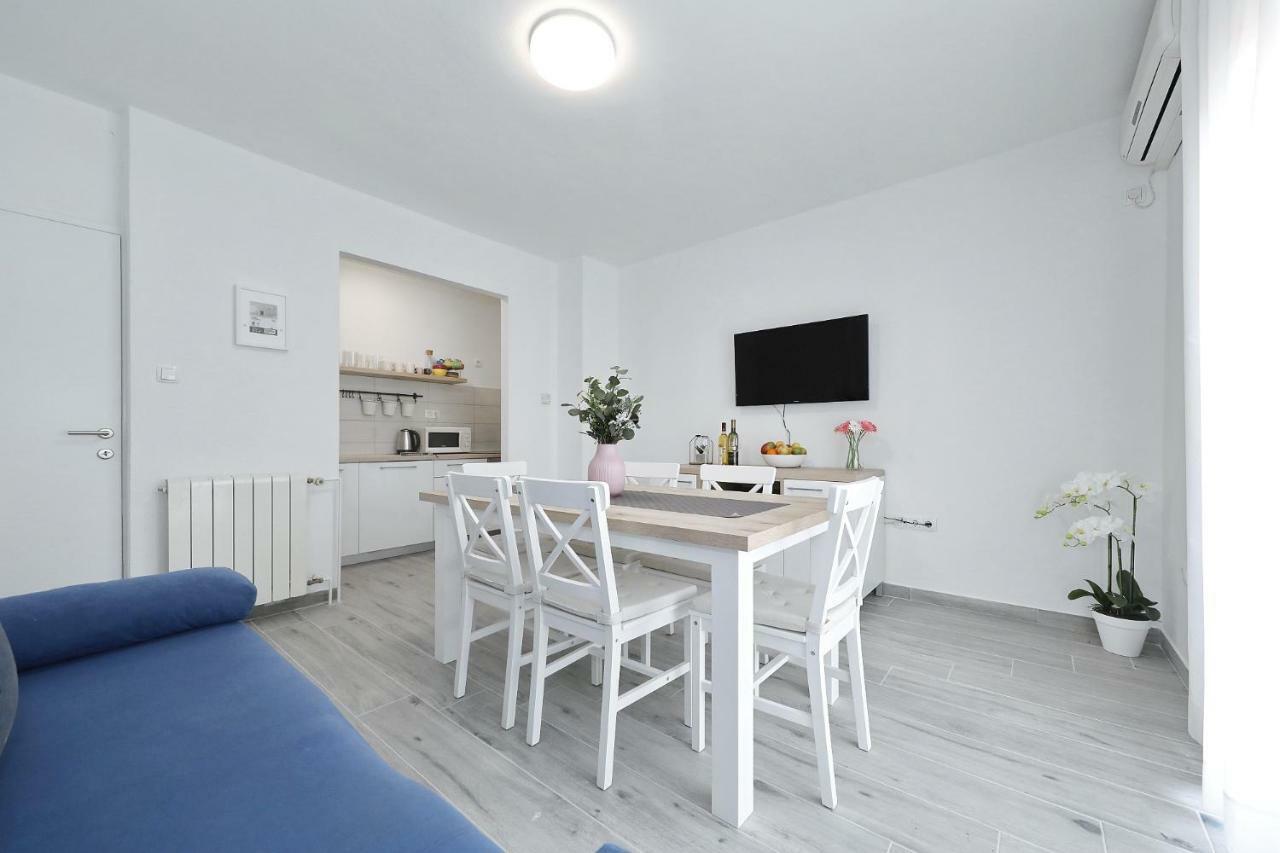 Apartmani Strpic Weißenburg Exterior foto