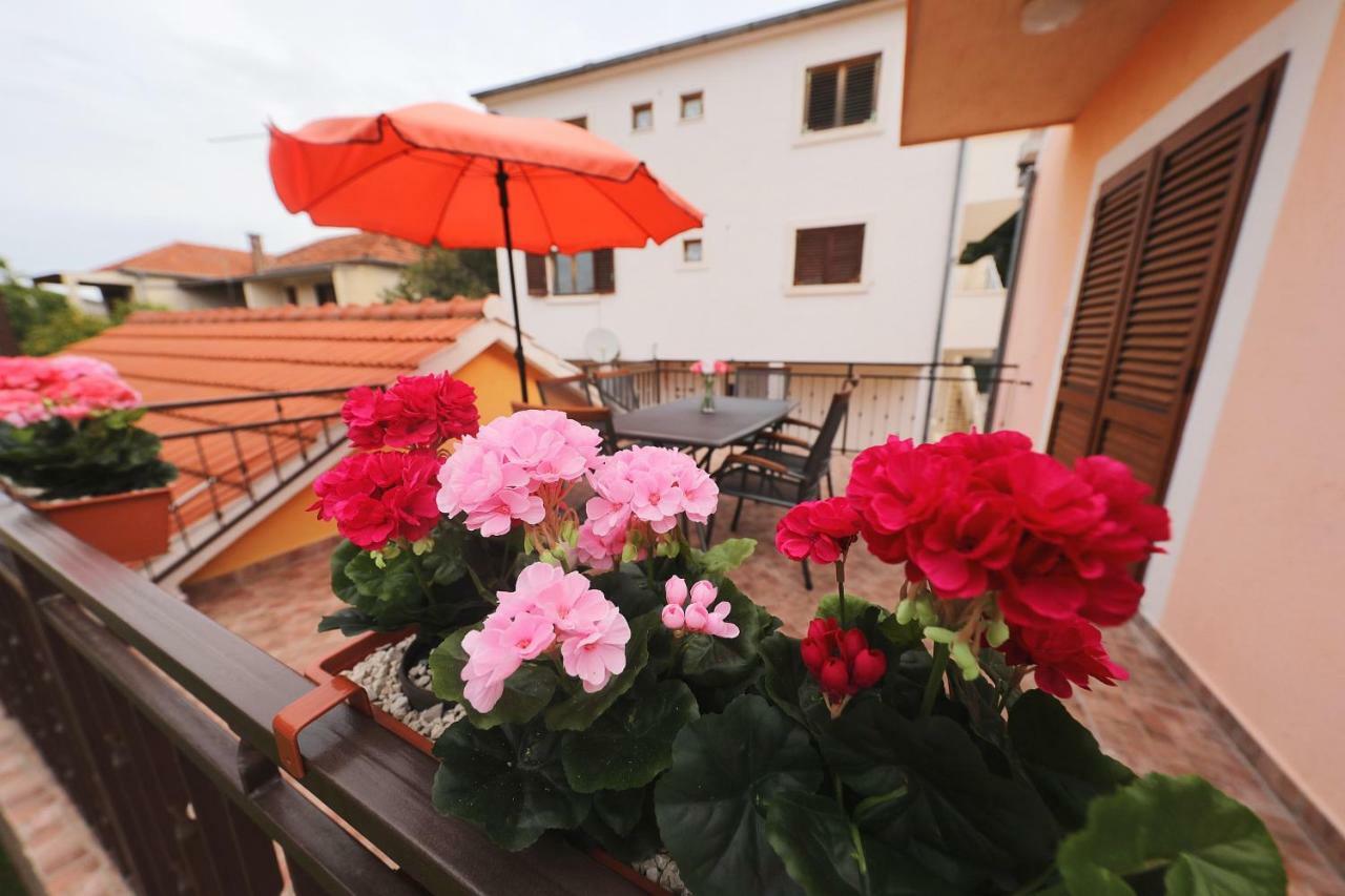Apartmani Strpic Weißenburg Exterior foto