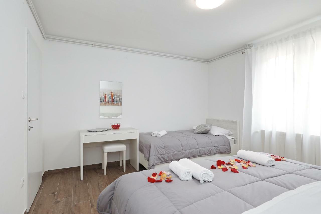 Apartmani Strpic Weißenburg Exterior foto